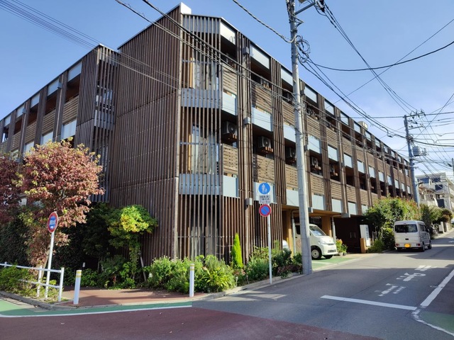 愛の家グループホーム板橋小茂根 建物全景