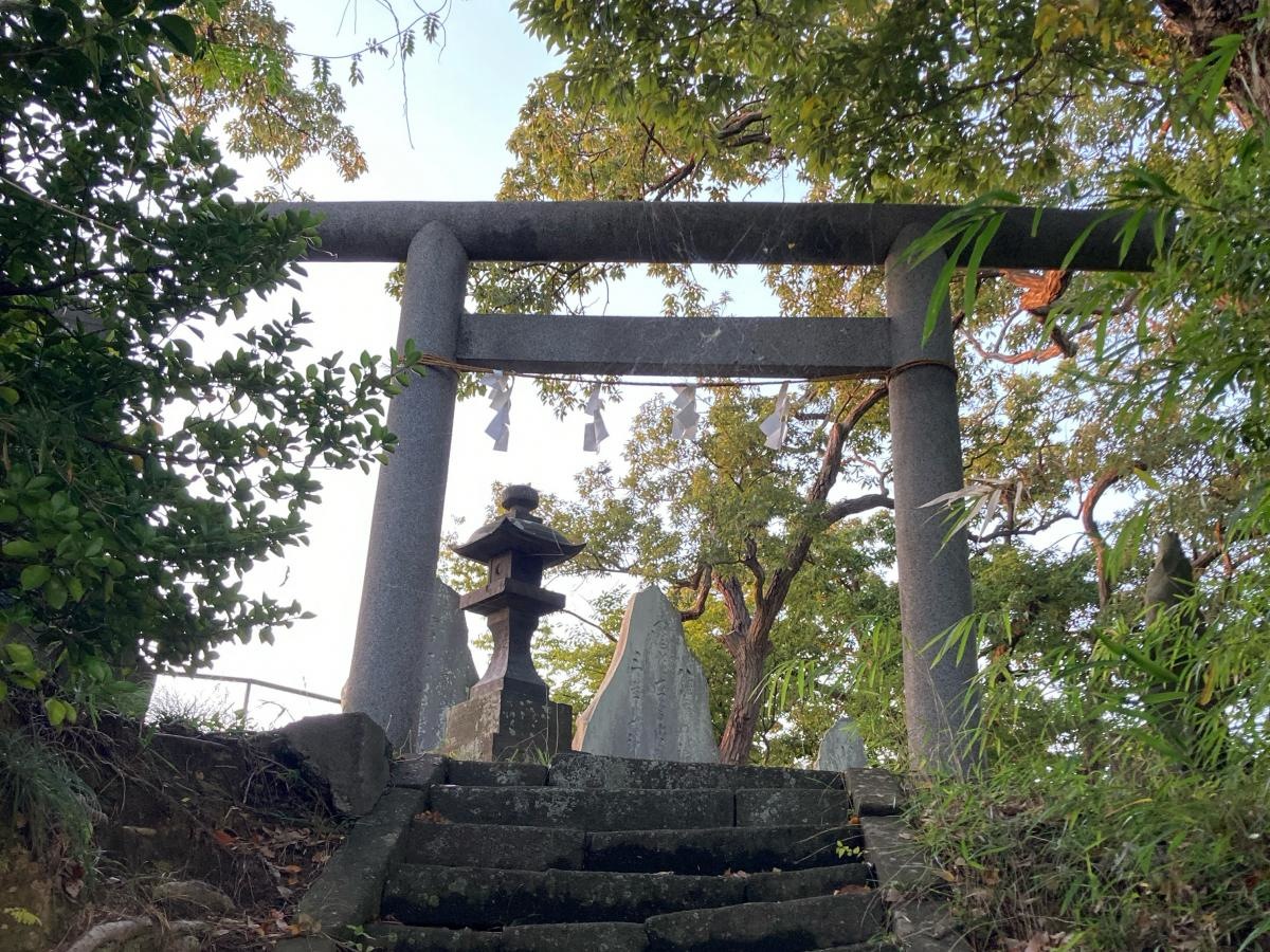 御嶽神社の施設外観です。