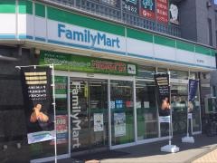 ファミリーマート　秋川駅前店