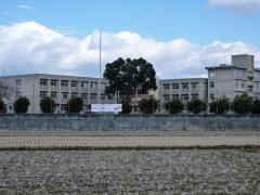 八幡小学校