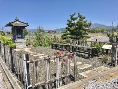 大谷吉継の首塚
