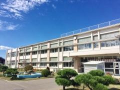 三川目小学校