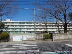 岸町小学校
