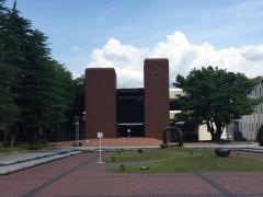 山梨学院総合図書館