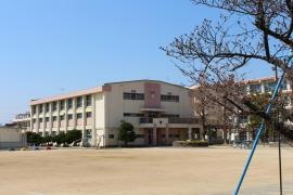 王子小学校