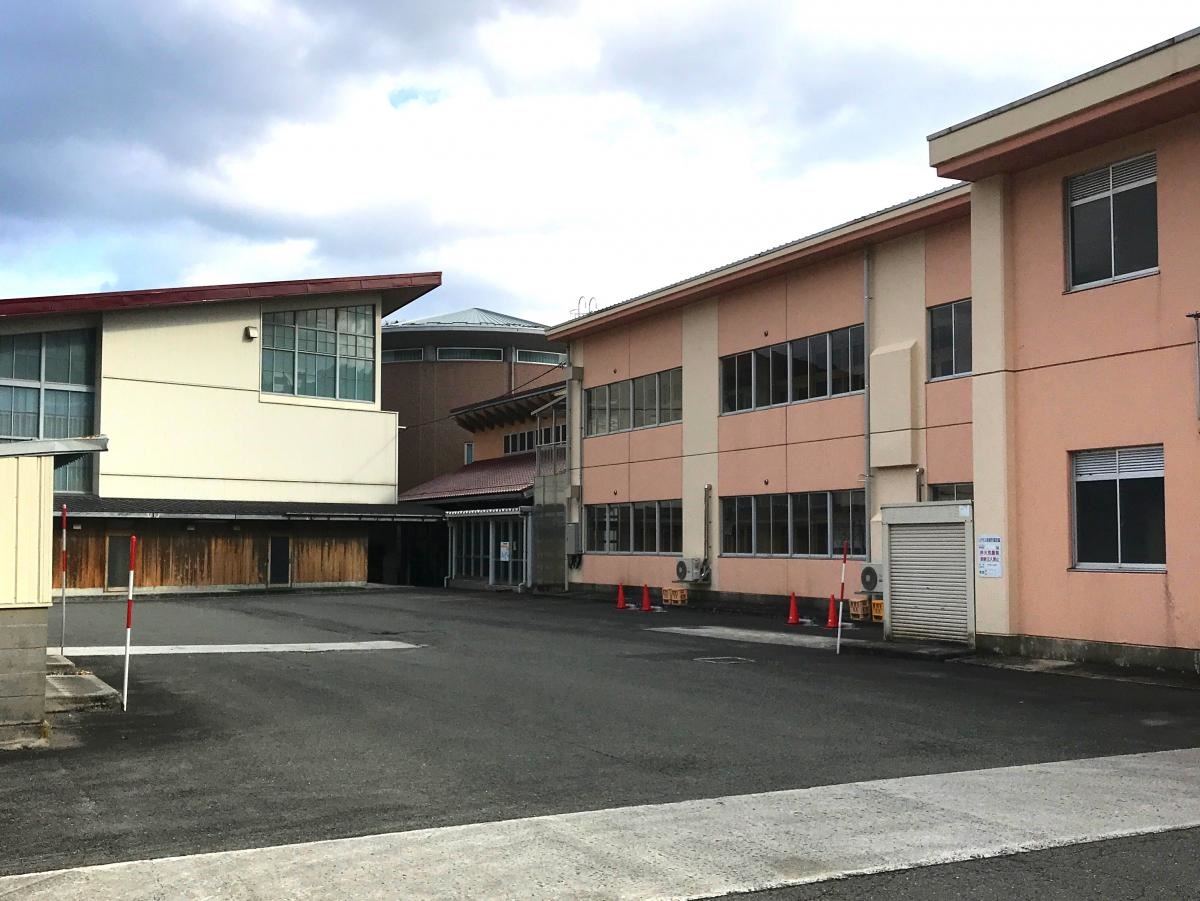 新庄中学校