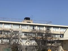 中間東小学校