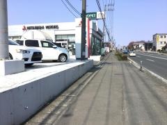 東日本三菱自動車販売もりおか厨川店