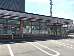 セブンイレブン　新潟黒埼インター店