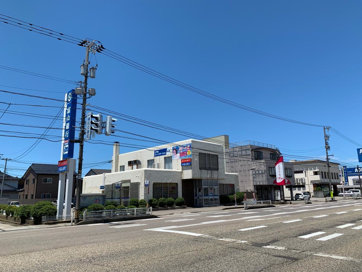 高岡市　富山銀行横田支店