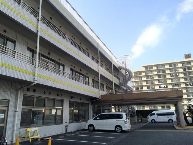 サン静浦 建物全景