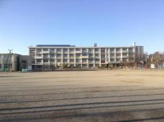 華陽小学校