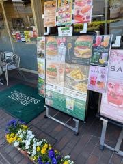 フレッシュネスバーガー　ＪＲ西宮駅前店