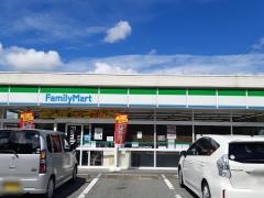 ファミリーマート　佐用インター店