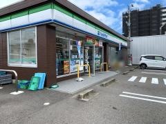 ファミリーマート　福井円山店