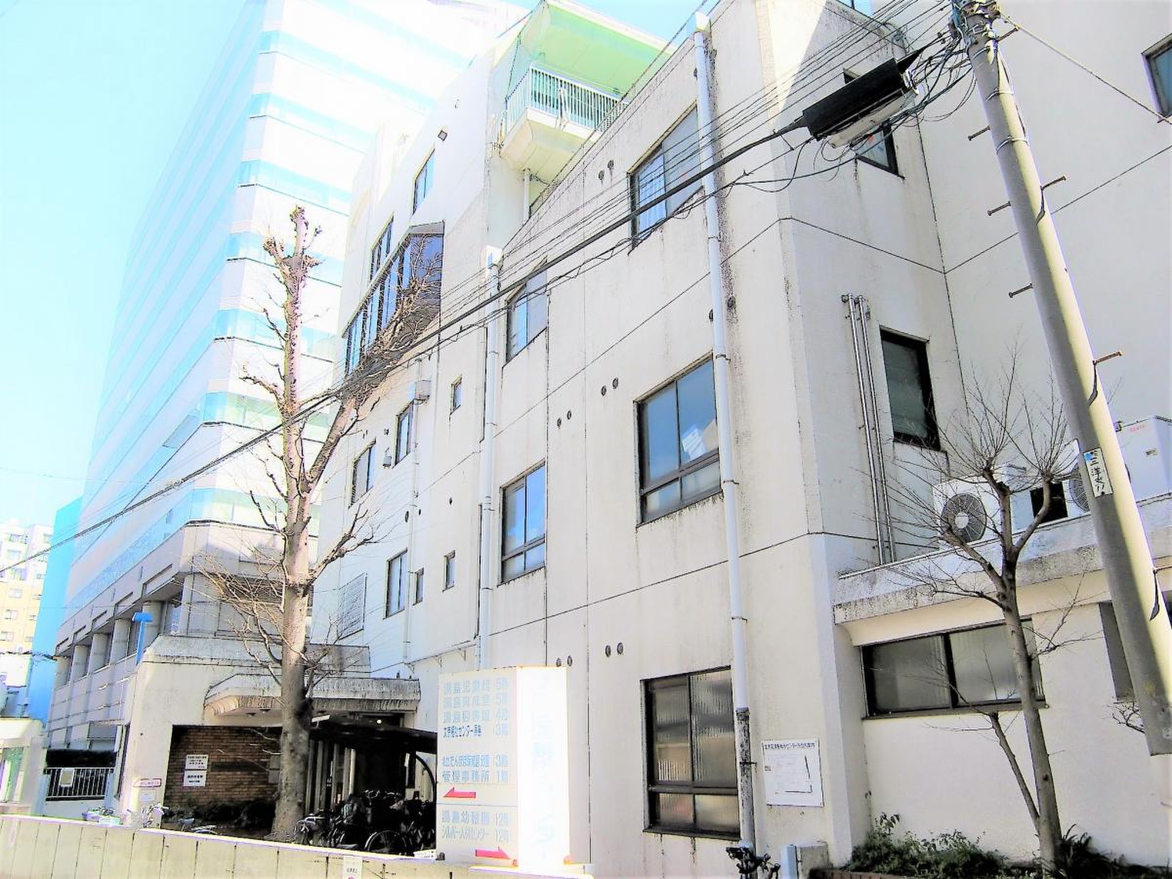 文京 区立 湯島 図書館