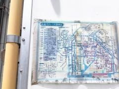 「本浦」バス停留所