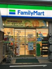 ファミリーマート　千葉大草町店
