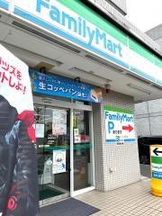 ファミリーマート　浦和根岸店