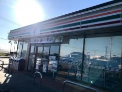 セブンイレブン　旭足川店