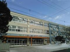 八軒小学校