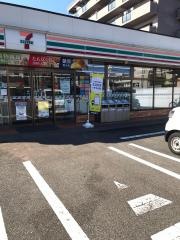 セブンイレブン　福井高木町店
