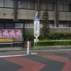 「真宗会館前」バス停留所