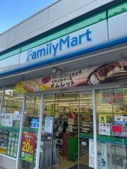 ファミリーマート　千葉弁天店