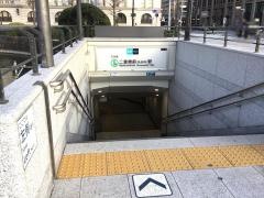 二重橋前駅