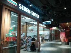 セブンイレブン　有楽町イトシア店