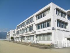 市川小学校