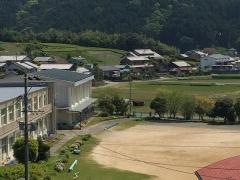 天方小学校