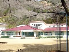 三国小学校