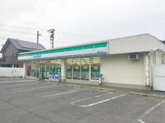ファミリーマート　武豊桜ケ丘店