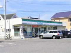 ファミリーマート　武豊桜ケ丘店