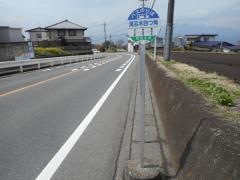 「溝呂木四つ角」バス停留所