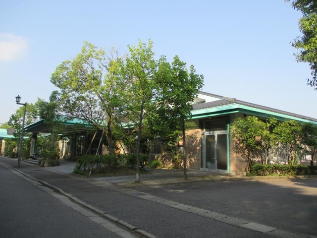 春里苑 施設外観