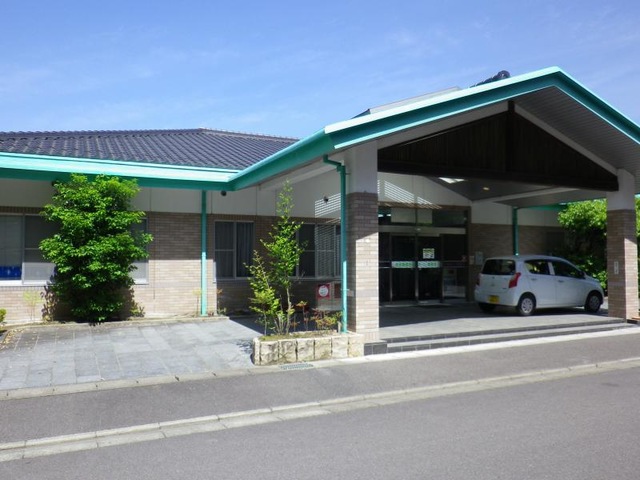 春里苑 施設外観
