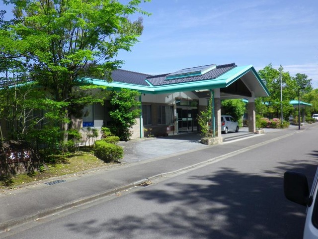 春里苑 施設外観