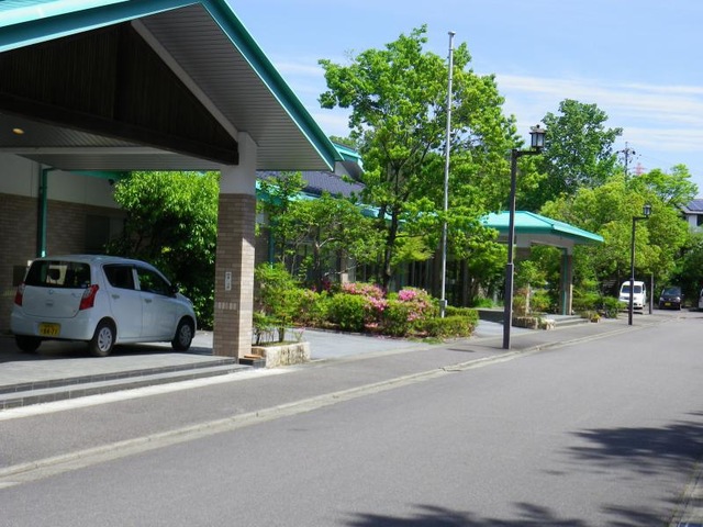 春里苑 施設外観