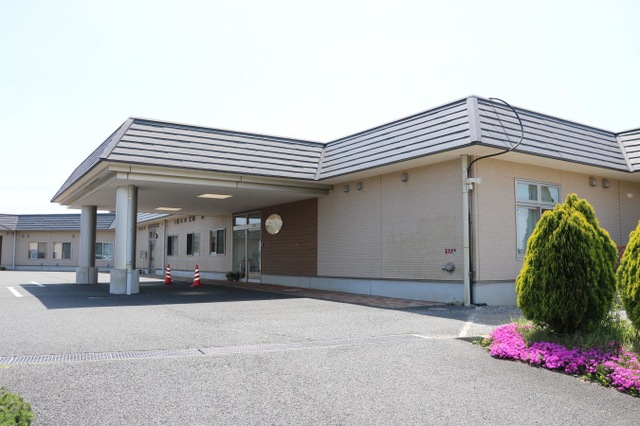 地域密着型特定施設「みつばレジデンス」（介護付有料老人ホーム）
