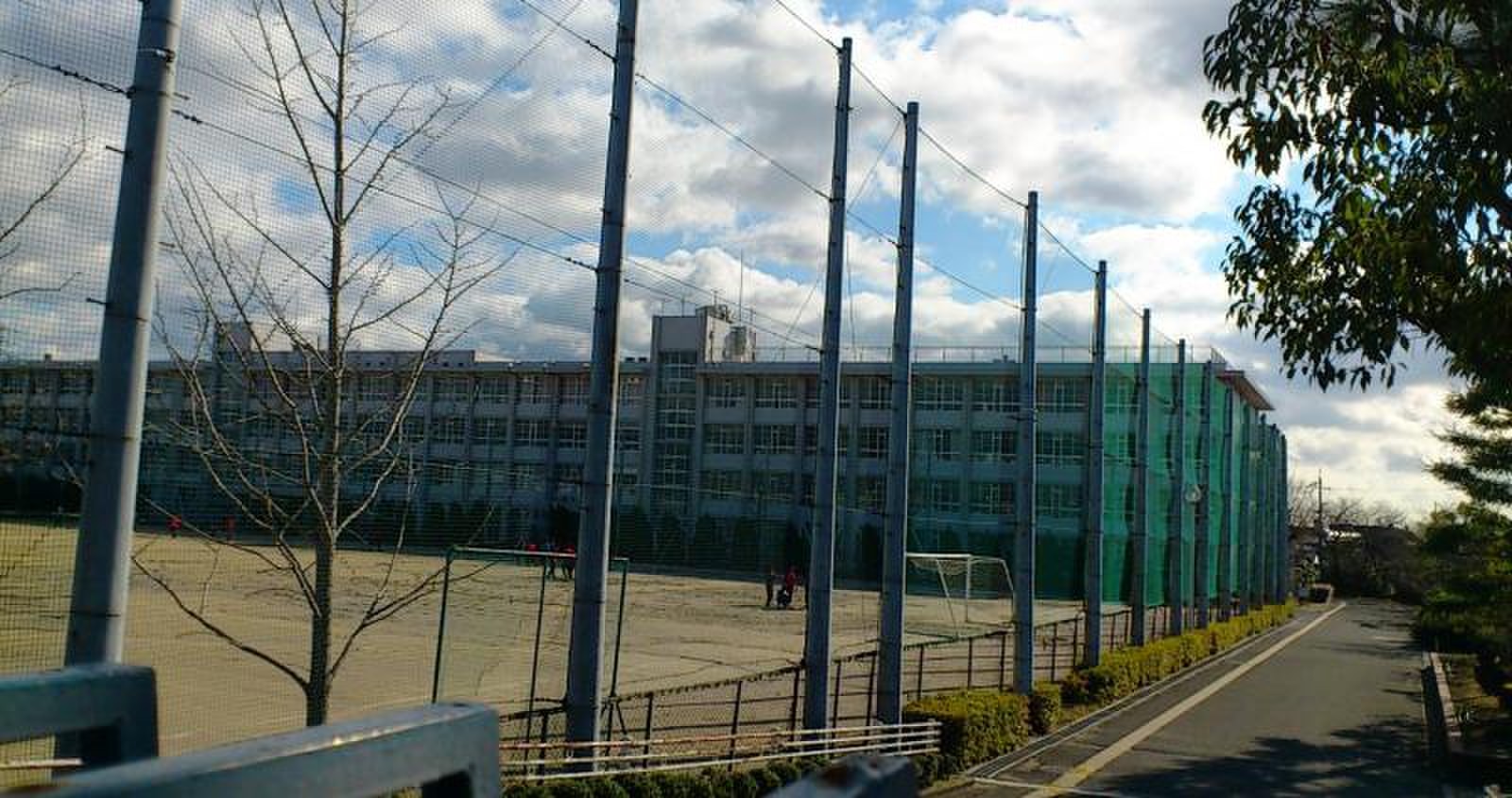 大阪 府立 芥川 高等 学校