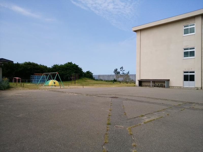七塚小学校