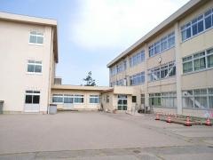 七塚小学校