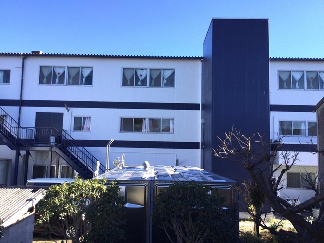 クローバーライフ平塚 建物全景