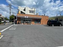 セブンイレブン　沖縄泡瀬店
