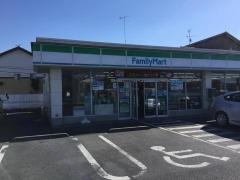 ファミリーマート　熊谷拾六間店