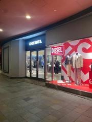 ＤＩＥＳＥＬ　キャナルシティＯＰＡ