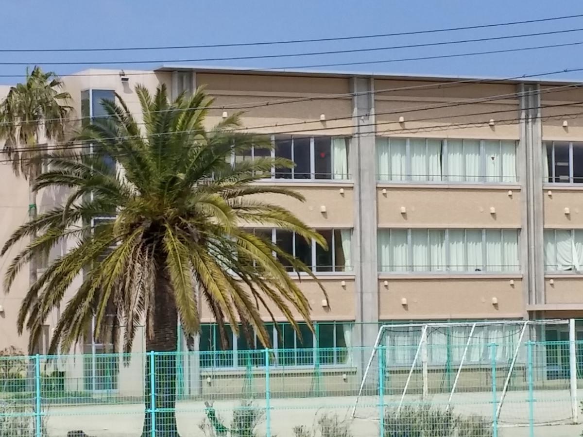 鳥取中学校