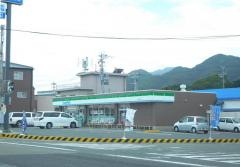ファミリーマート　東浦久留麻店